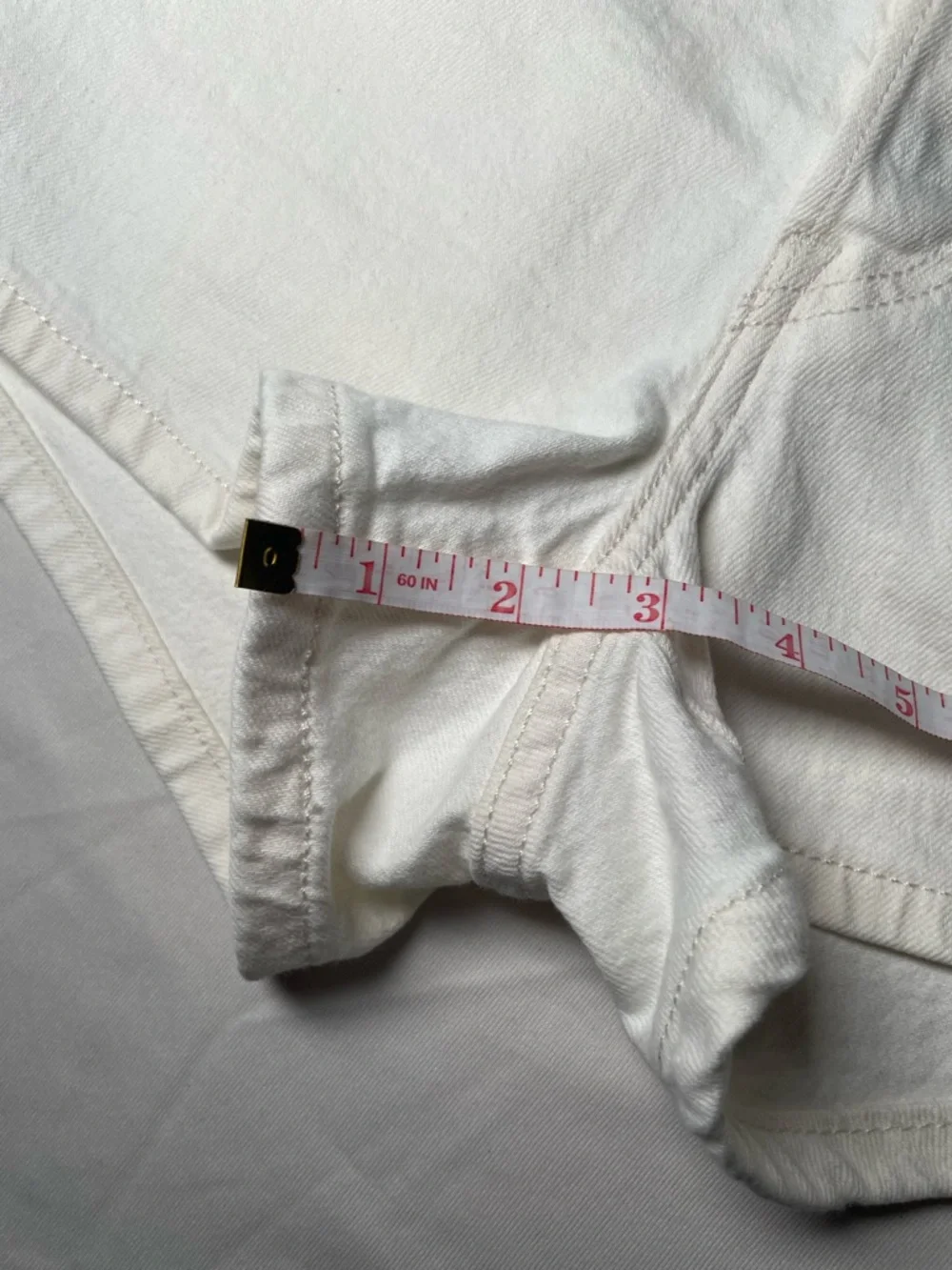 Levi’s Women’s 501 Original Shorts High-Rise White, Size 25, Brand NWT - Picture 7 of 8